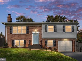 13349 Kingsman Rd, Woodbridge, VA 22193