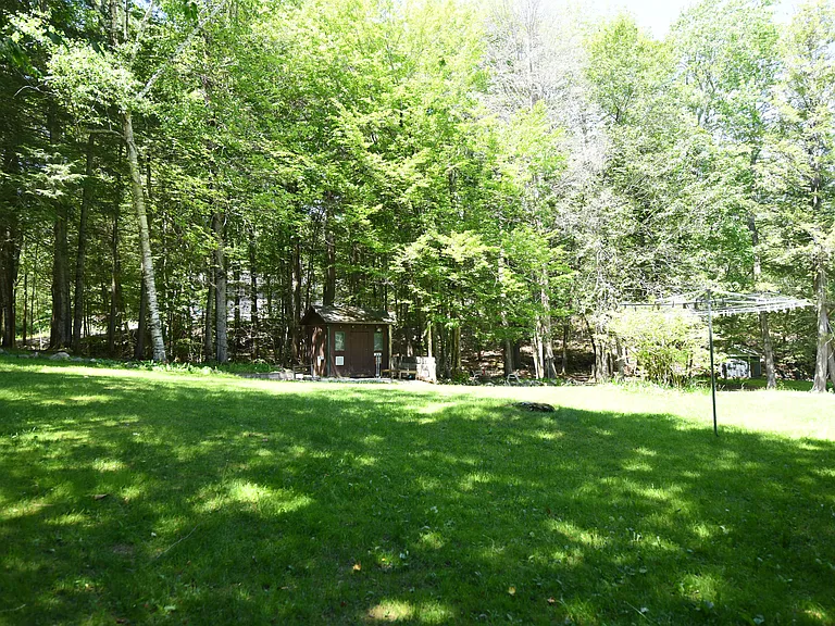 54 Lakeside Dr — Photo 39