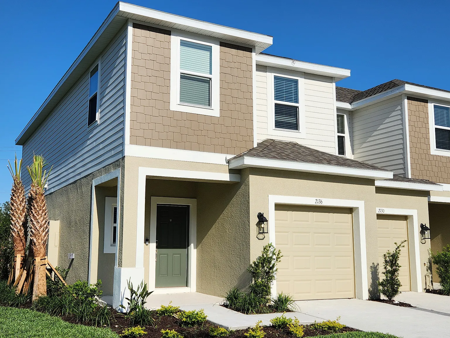 3 bed, 2.5 bath, 1553 sqft, $2,250 — Photo 1