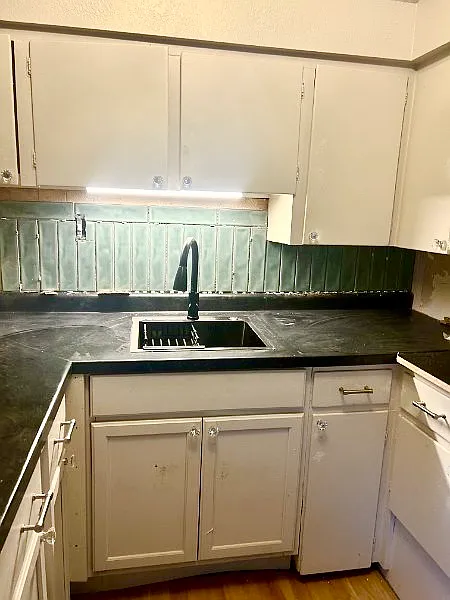 1 bed, $700 — Photo 2
