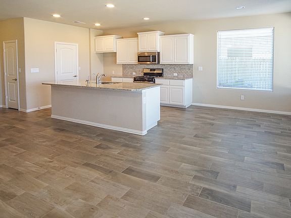 3rd image of 5708 San Miguel Ave