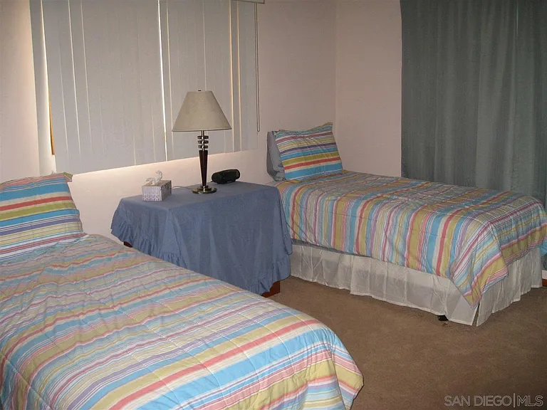 4211 Lafayette Pl — Photo 14