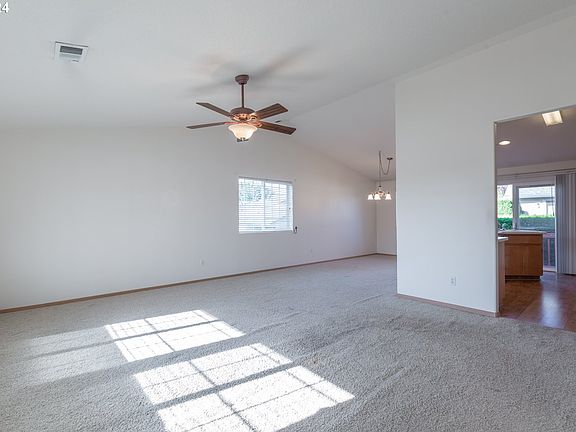 4th image of 2300 NE 78th Ave