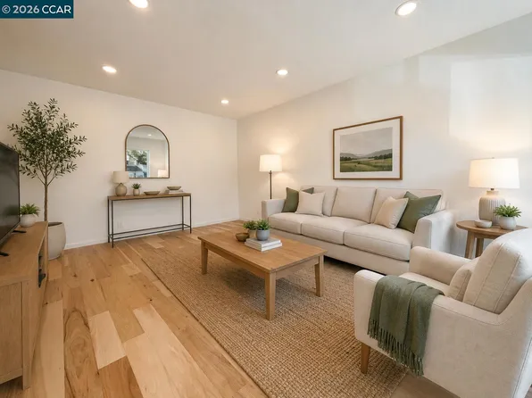 10 Moss Ave APT 15, Oakland, CA 94610