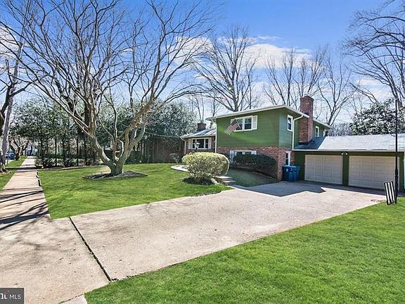 3rd image of 1828 Baldwin Dr