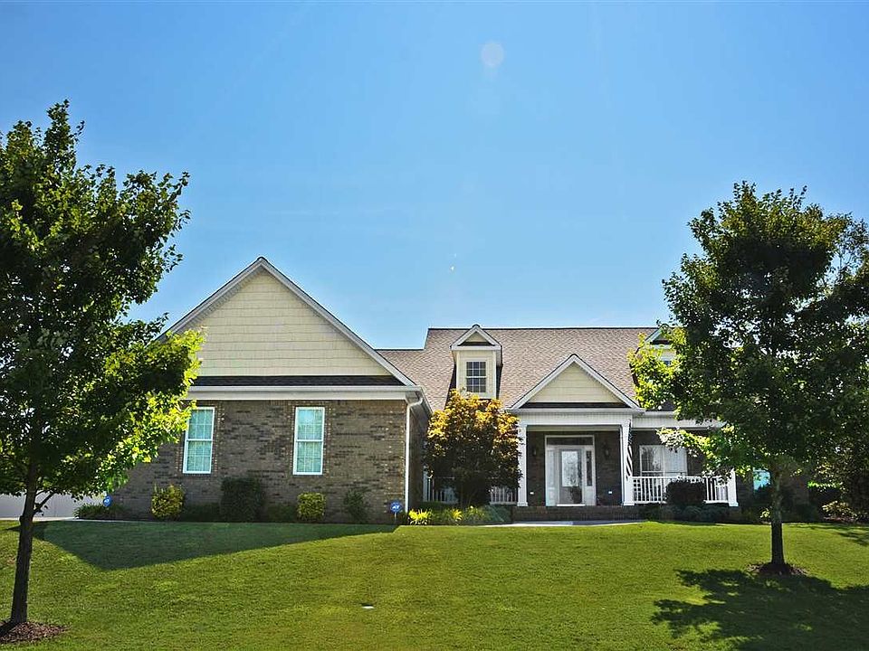 1st image of 225 Covenant Dr NW