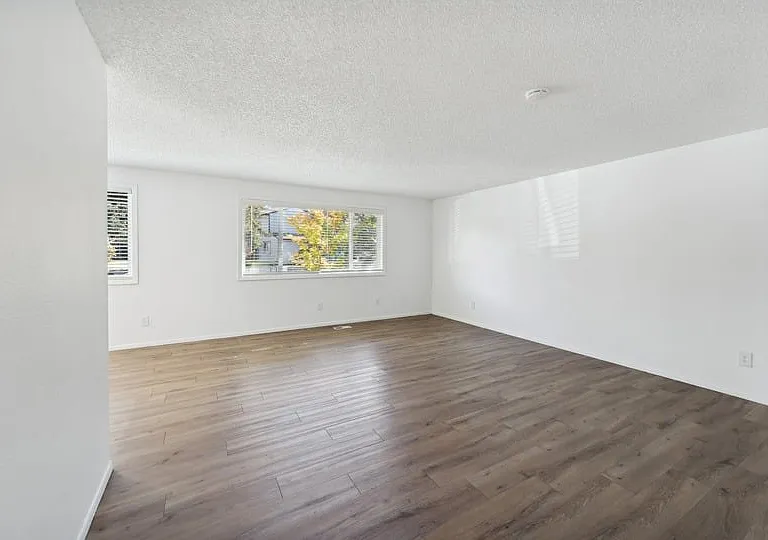 ReNew Rock Creek Townhomes — Photo 18