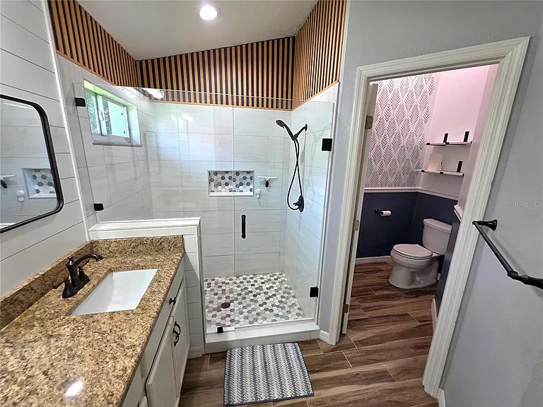 806 Lesa Glen Pl — Photo 10