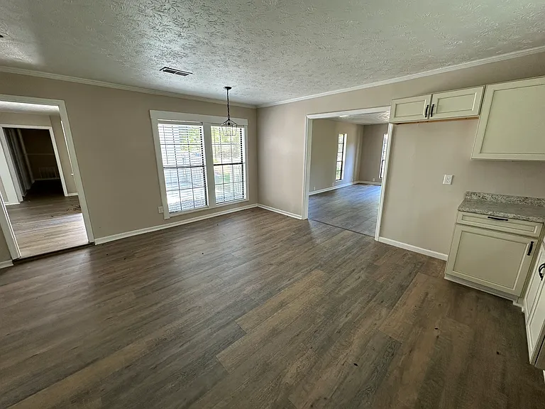 65 Sky View Dr — Photo 9