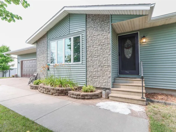 1215 Pineview Drive, Mosinee, WI 54455