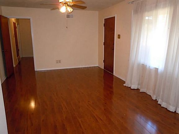 2nd image of 4385 Newton Dr