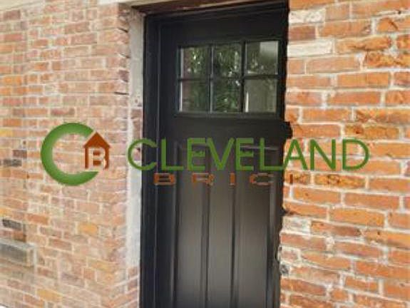 5th image of 4441 Lorain Ave #1