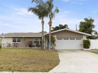 13826 Antigua Dr, Seminole, FL 33776