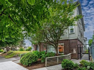 5953 California Ave SW APT 1C, Seattle, WA 98136