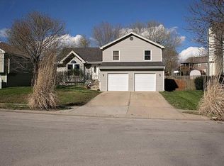 8435 N Carson Ave, Kansas City, MO 64153