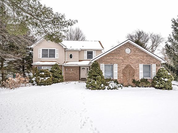 3rd image of 5919 Parview Dr