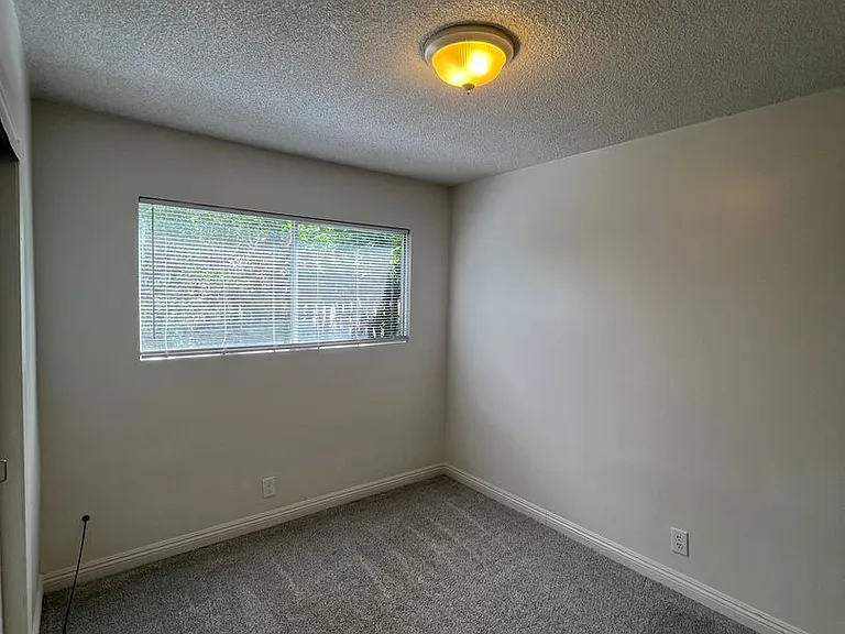 Washington Ave 512 — Photo 11