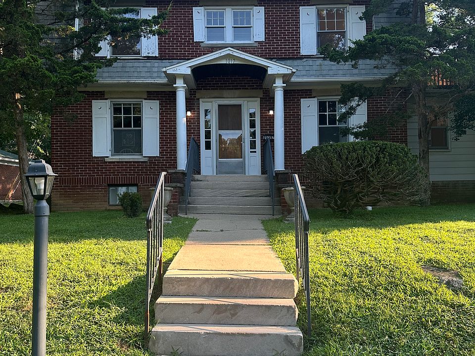 1st image of 1017 E 1st St