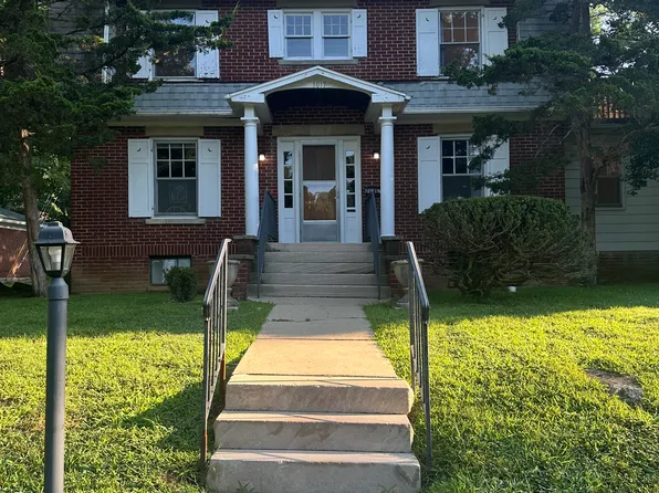 1017 E 1st St, Bloomington, IN 47401