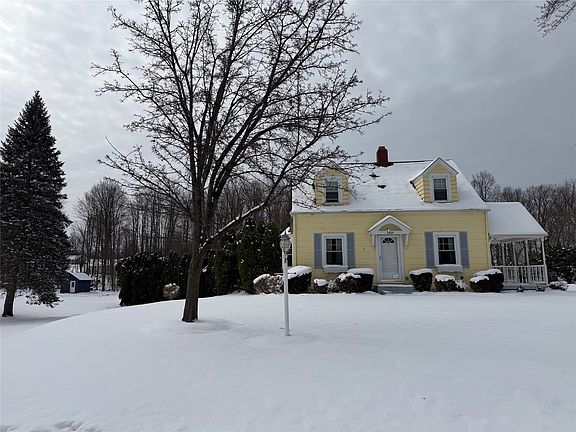 3rd image of 2804 Wellington Rd