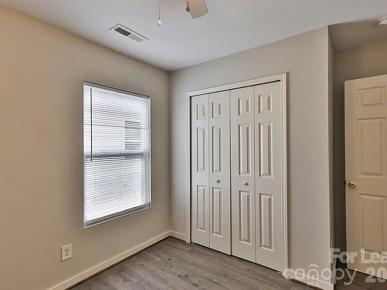 8946 Chalkstone Rd — Photo 25