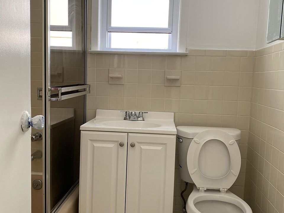2nd image of 1112 Throggmorton Ave Floor 1