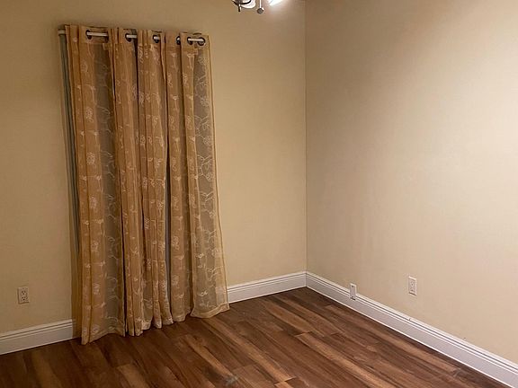 5th image of 432 Woodway Dr
