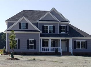 2815 Number 10 Ln, Chesapeake, VA 23323