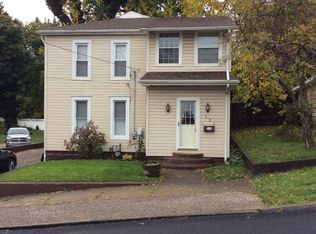 185 Center St, Conneaut, OH 44030