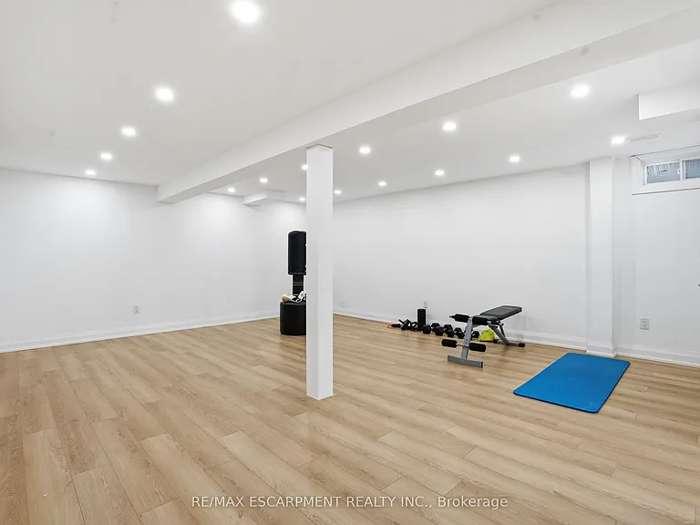 108 Greenshire Dr — Photo 32