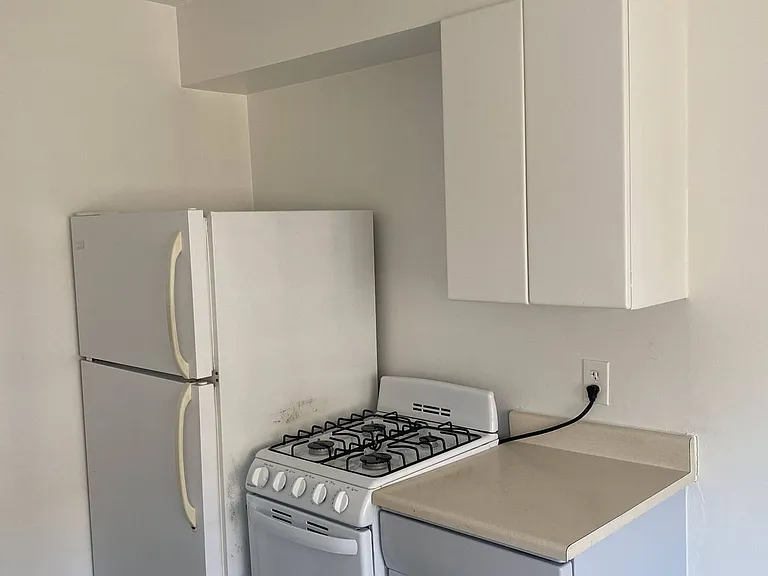 3509 Emerson Ave S — Photo 9