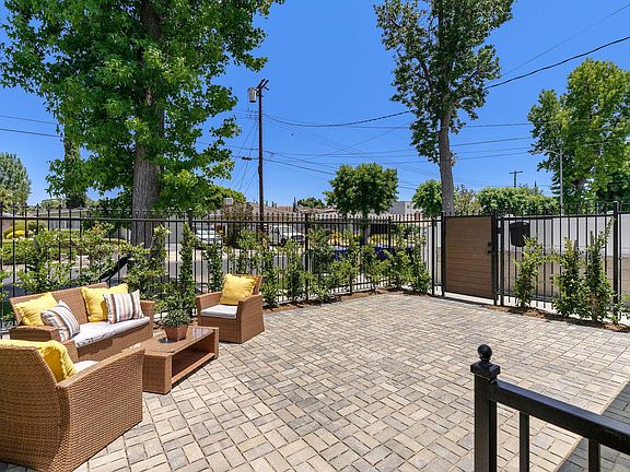 3rd image of 6047 Wilkinson Ave #1/2