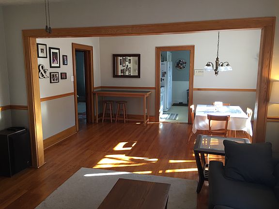 5th image of 946 S 36th St