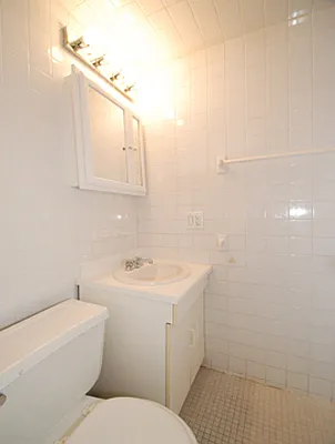 Rented by Buchbinder & Warren | media 27