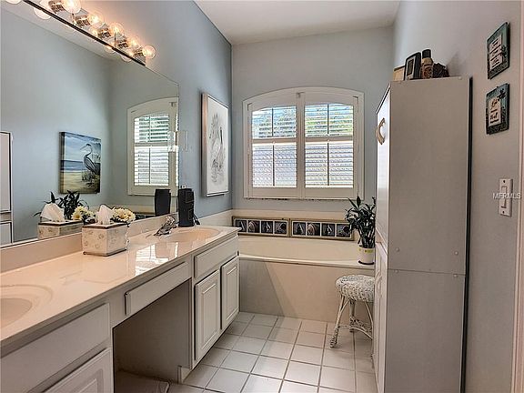 5th image of 4117 Hammersmith Dr