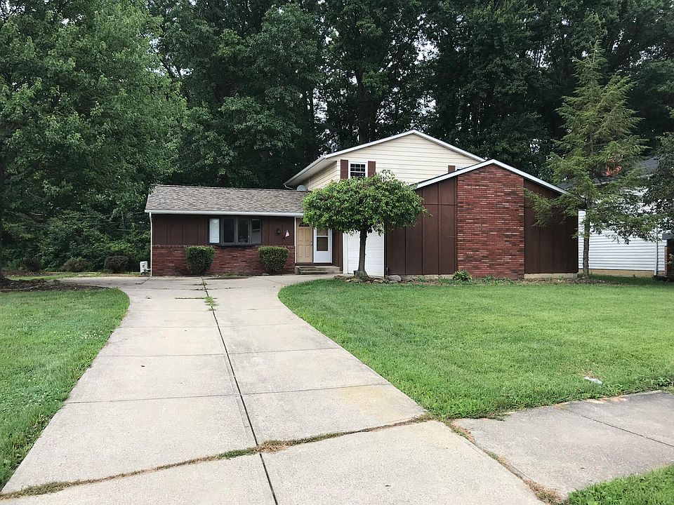 1st image of 26664 Kingswood Dr