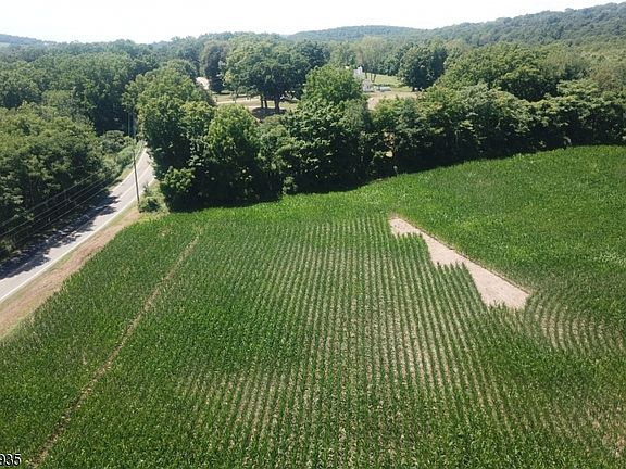 3rd image of 289 Unionville Rd