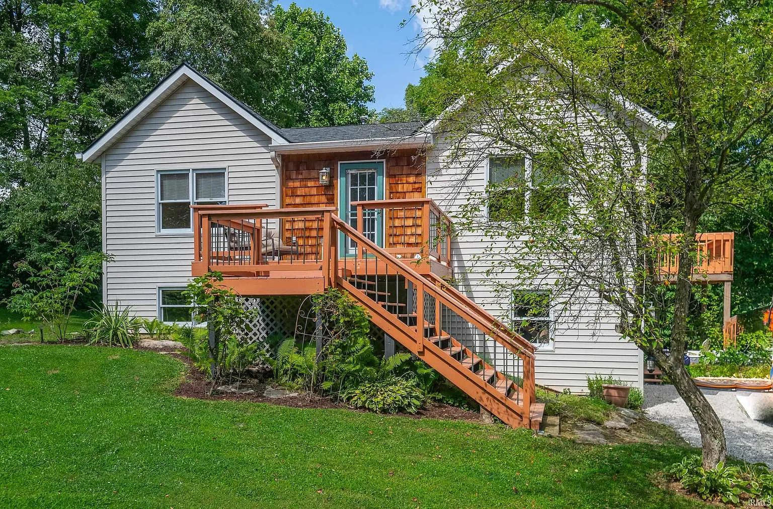 1740 W Lancaster Dr photo 1