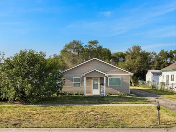 515 W 5th Ave, Hutchinson, KS 67501