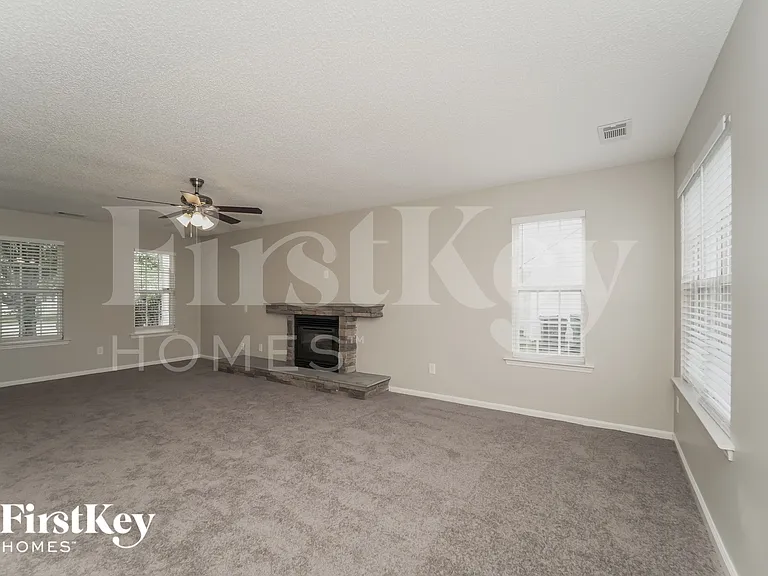 10331 Cannarti Dr — Photo 4