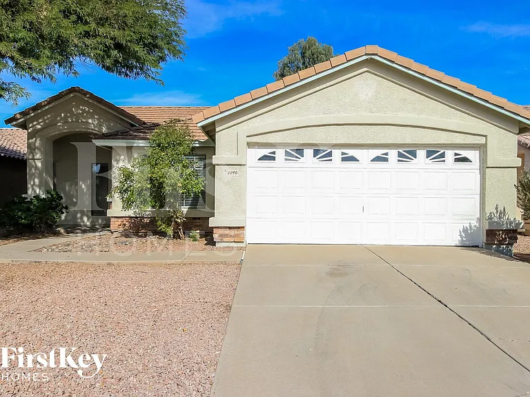 2290 E Nunneley Ct — Photo 1
