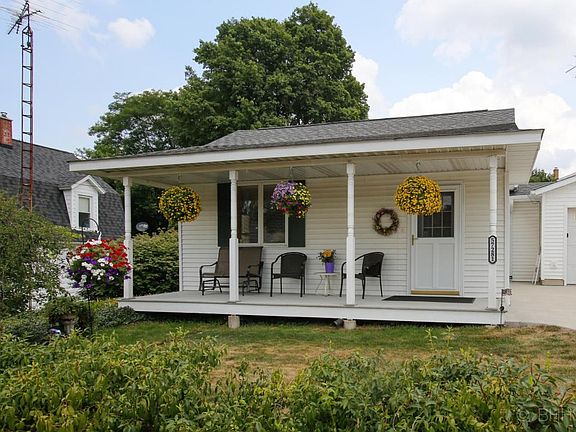 57281 main street-102