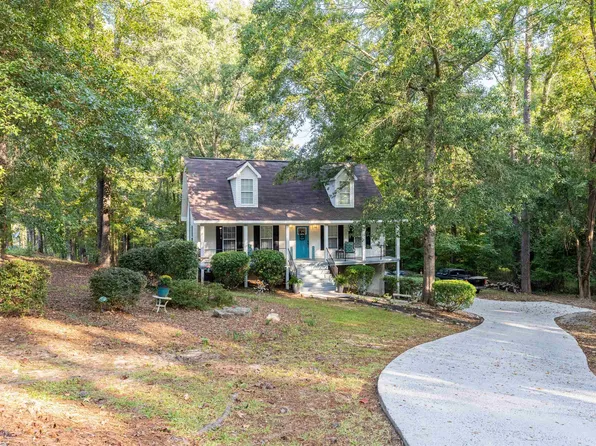 143 Commodore Dr NW, Milledgeville, GA 31061