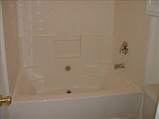 4th image of 111 Shamrock Dr