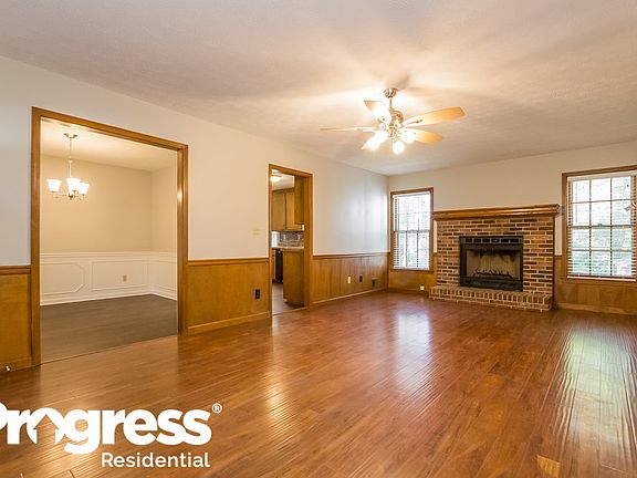 2nd image of 4259 Castle Gate Dr