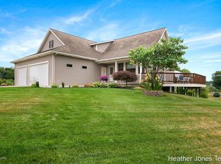 7299 Bucklake Woods Dr SE, Alto, MI 49302