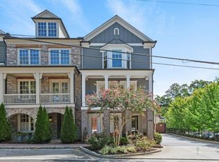 961 Forrest St, Roswell, GA 30075