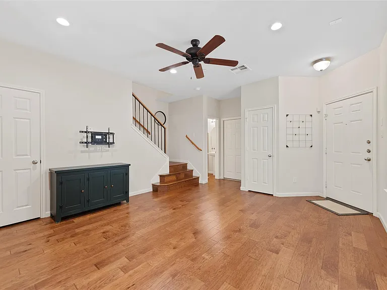 1310 W Parmer Ln #2102 — Photo 2