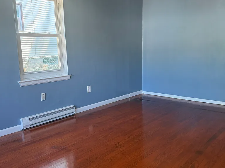 350 Cherry St — Photo 8