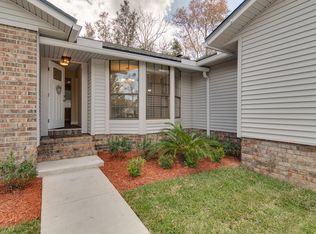 357 Foxridge Rd, Orange Park, FL 32065